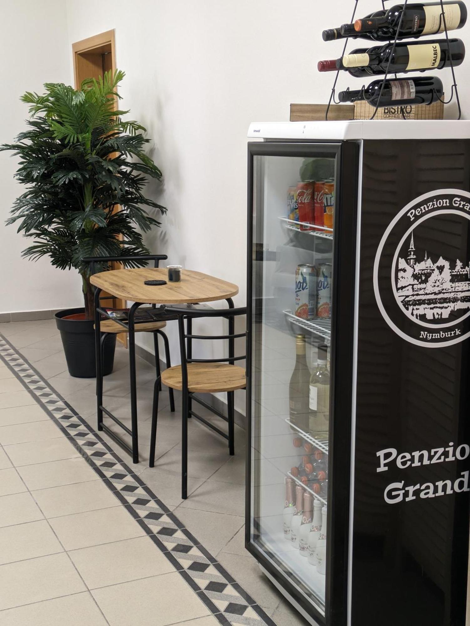 Penzion Grand 宁布尔克 外观 照片